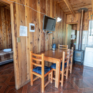 Cabaña 2 para 6 personas cama matrimonial y camas individuales